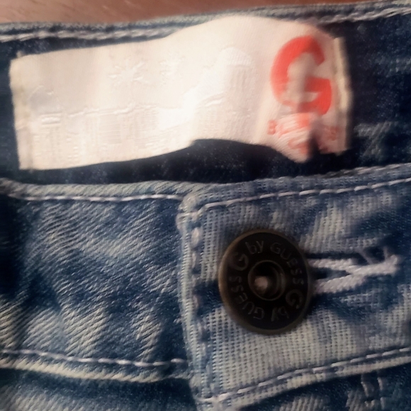 Guess Jean Shorts Side Zippers Acid Wash Size 25 - Picture 5 of 6